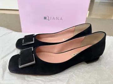 DIANA 블랙 스웨이드 플랫슈즈