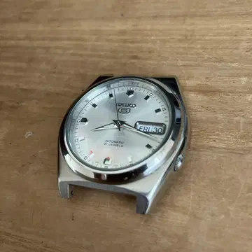 SEIKO 5 자동 와인딩 / 돌핀 핀 데이데이트
