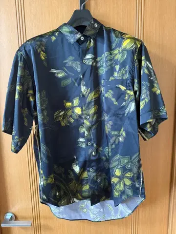 UNITED TOKYO 반팔 셔츠 사이즈 1