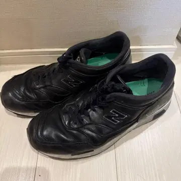 블랙 가죽 로우컷 스니커즈 1500