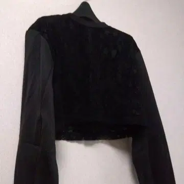 HARE 블랙 크롭 자켓 레이스 백