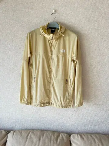 The North Face 베이지 마운틴 파카