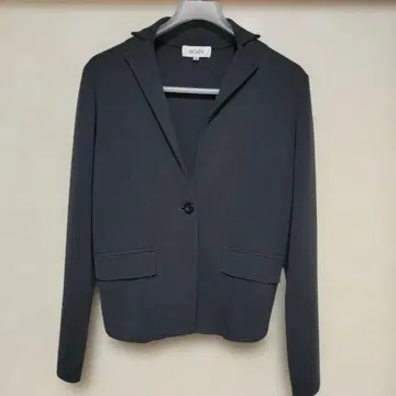 SCAPA 다크 그레이 니트 자켓 사이즈 표기 38 M 사이즈