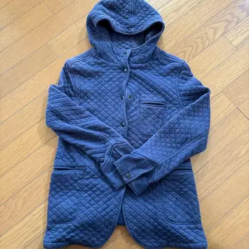 ARMEN 네이비 퀼팅 자켓