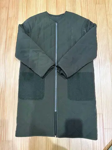 올리브 그린 퀼팅 자켓