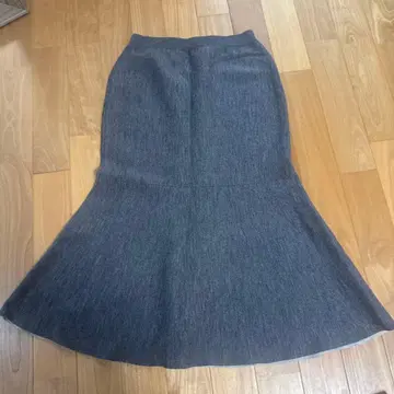 이에나 그레이 플레어 스커트 사이즈 36