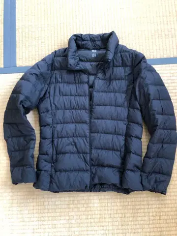 유니클로 여성용 울트라 라이트 다운 자켓 블랙 L 사이즈