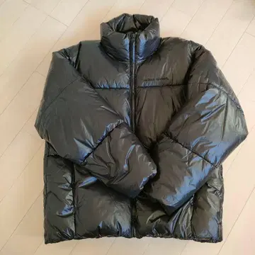 milhns closet. 블랙 다운 자켓