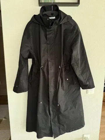 PAGEBOY 블랙 후드 부착 롱 코트