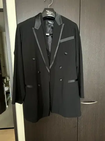 미야비 블랙 스트라이프 테일러드 자켓과 베스트 세트