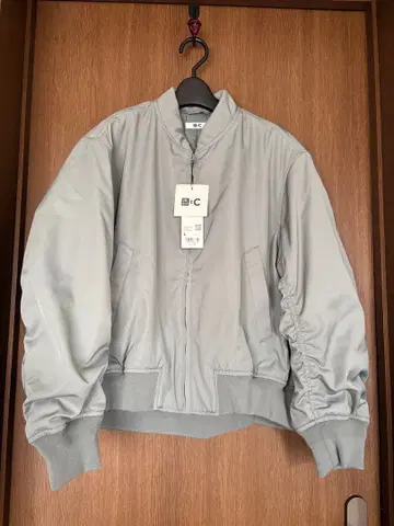 택 포함 새상품 유니클로C 보머 자켓 L 53 그린