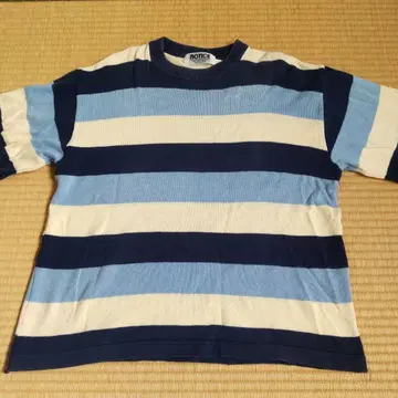 NOTICE 스트라이프 니트 M 사이즈