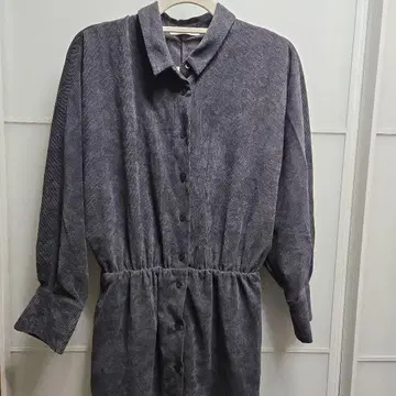 다크 그레이 버튼업 원피스