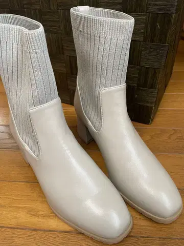 부츠 그레이 베이지 LL 미사용