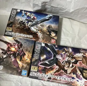 HG 건담 프라모델 발바토스, 구시온, 플라우로스 삼체 세트