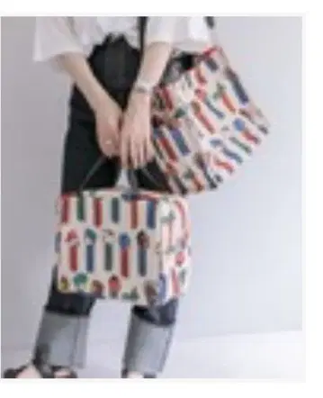 다색 스트라이프 숄더백