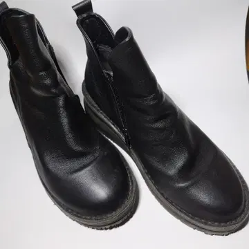 블랙 가죽 사이드 고어 부츠