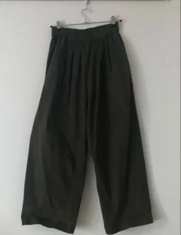 오로네 tandey 벌룬 팬츠 카키