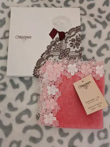 [ 새상품 단종품 ] 긴자와 레이스 봄 만개 벚꽃 벚꽃 손수건 상자 포함