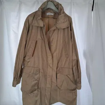 Herno 베이지 점퍼