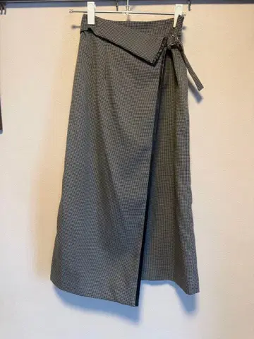 12 아젠다 랩 스타일 가죽 파이핑 타이트 스커트