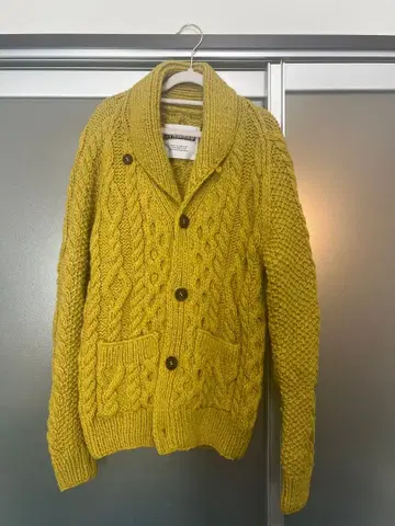 케이블 니트 가디건 머스타드