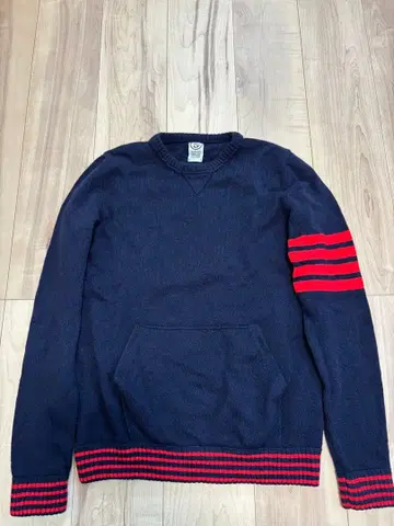 SOHO 네이비 스트라이프 스웨터