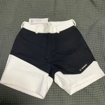 반델 Bandel 두꺼운 원단 숏팬츠