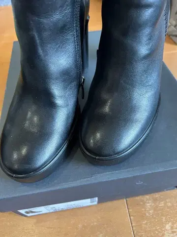 ECCO 블랙 9.5cm 하이힐 부츠 컨디션 최상