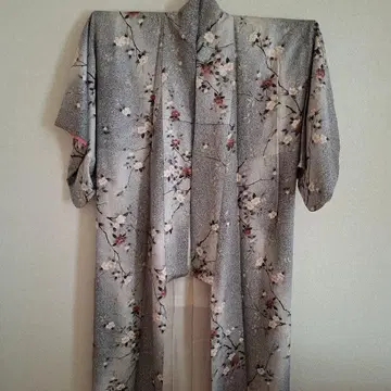 그레이 꽃무늬 코몬 기모노