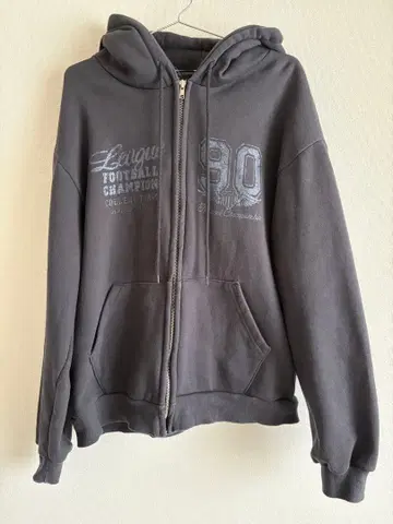 [ nugu FELICE ] 레터링 세미 크롭 후드티