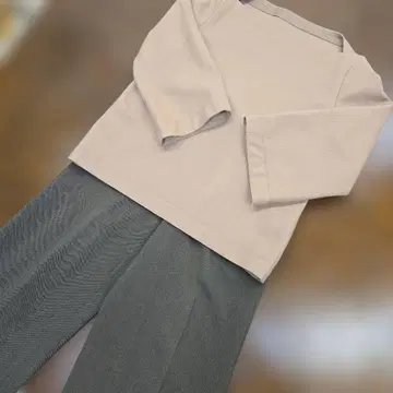 Tommorrow land 베이지 카키 셋업 여성용