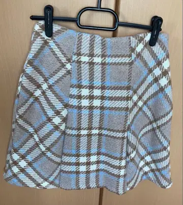 토코 클로젯 체크 무늬 턱 입은 사다리꼴 미니 스커트