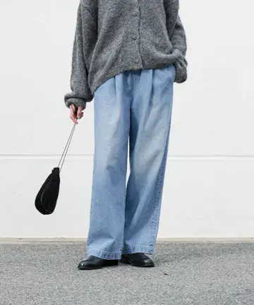 카구레 페이드 데님 이지 팬츠