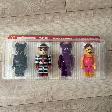 BE@RBRICK ( 베어브릭 ) 고질라 x 맥도날드 콜라보