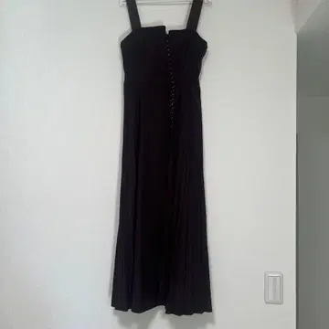 SNIDEL 블랙 슬리브리스 롱 원피스