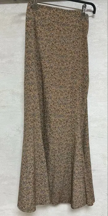 HOWDY. 미니 꽃무늬 머메이드 스커트