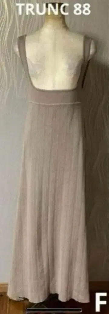 TRUNC 88 트렁크88 리브 니트 롱 원피스