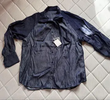 르 쿠르 블랑 리본 포함 다크 블루 긴팔 셔츠 38 새상품