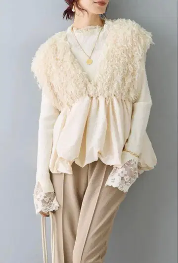 [새상품급] Frene 프릴 장식 V넥 슬리브리스 튜닉 벌룬 스커트