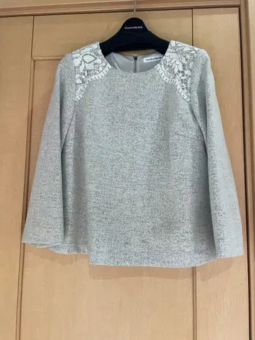 레이스 디테일 긴팔 상의 그레이