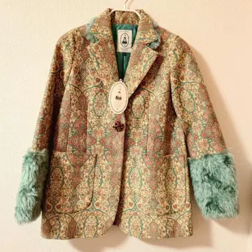 룰레 로제트 퍼 자켓