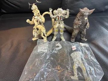 고모라 엘레킹 킹조 다다 피규어 세트 울트라 세븐