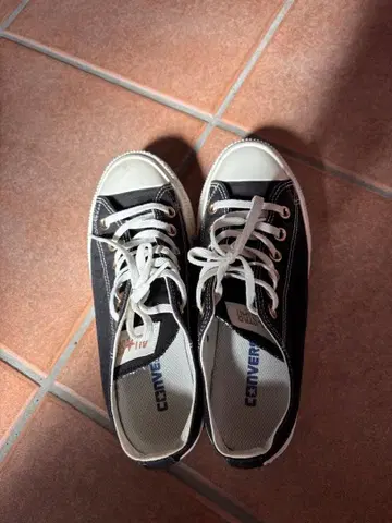 CONVERSE ALL STAR 블랙 스니커즈