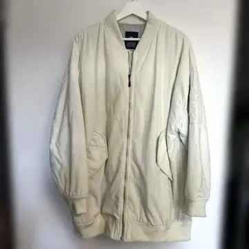niko and 크림색 MA-1 자켓 YKK 지퍼 사이즈 L