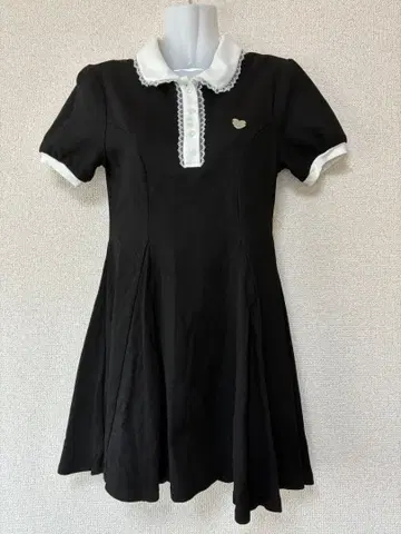 Honey Cinnamon 로고 참 A라인 폴로 원피스 블랙