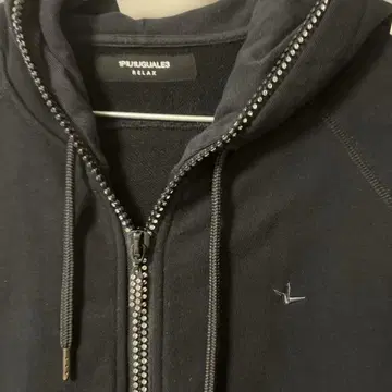 1PIU1UGUALE3 블랙 풀 집업 후드티