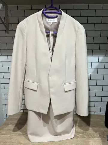 [ 로페피크닉 ] 노카라 자켓과 스커트 세트