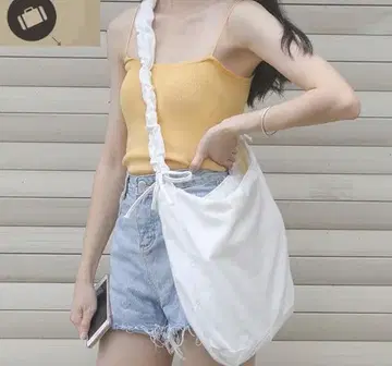 화이트 코튼 숄더백