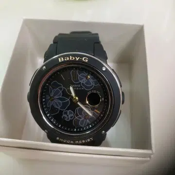 Baby-G 꽃무늬 디자인 시계